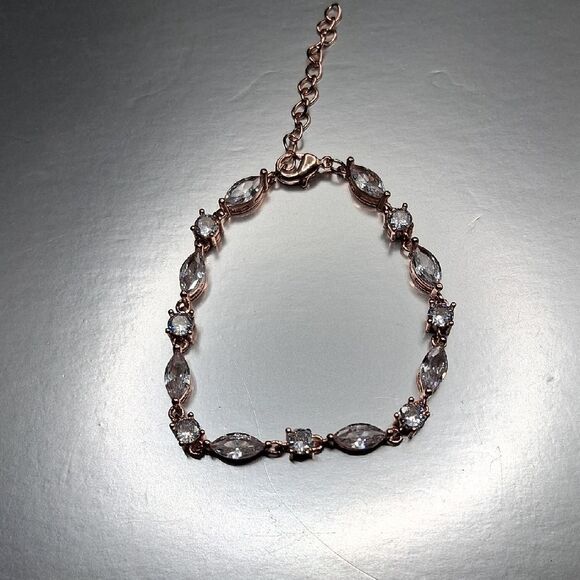 Girls Rose Gold Necklace, Bracelet, And Earrings Set - Picture 3 of 6